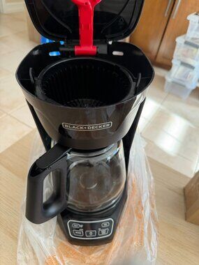 Black & Decker 12 Cup Programmabe Coffee maker Machine & Permanent Filter